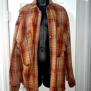Oversized sized medium flannel by Easel